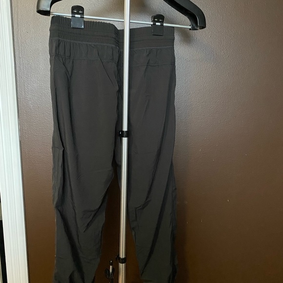 NWT black activewear pants - Picture 2 of 5